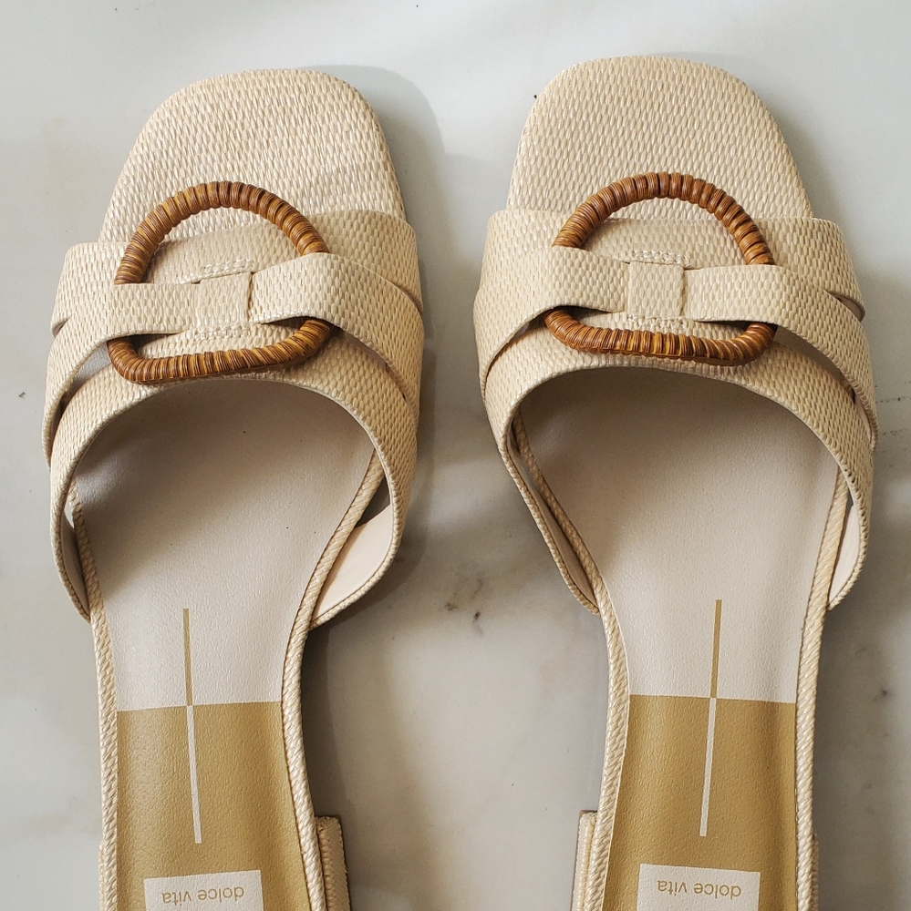 Dolce vita sandals